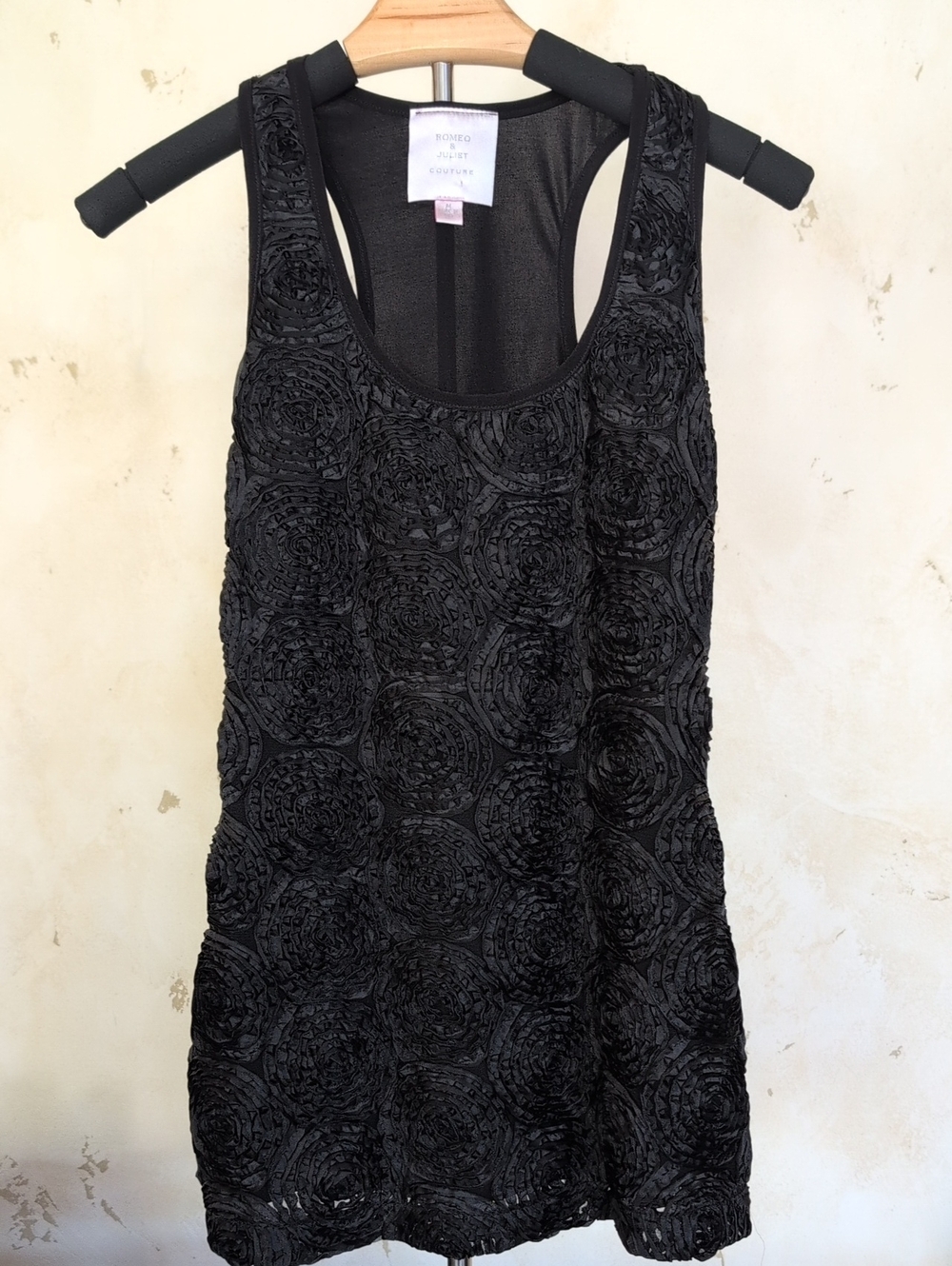 Romeo & Juliet Couture Black Textured Rosette Racerback Y2K Romantic Tank